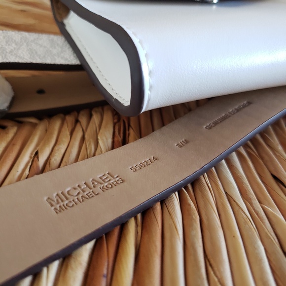 Michael Kors Multi Pouch Belt Bag NEW! - Picture 7 of 13